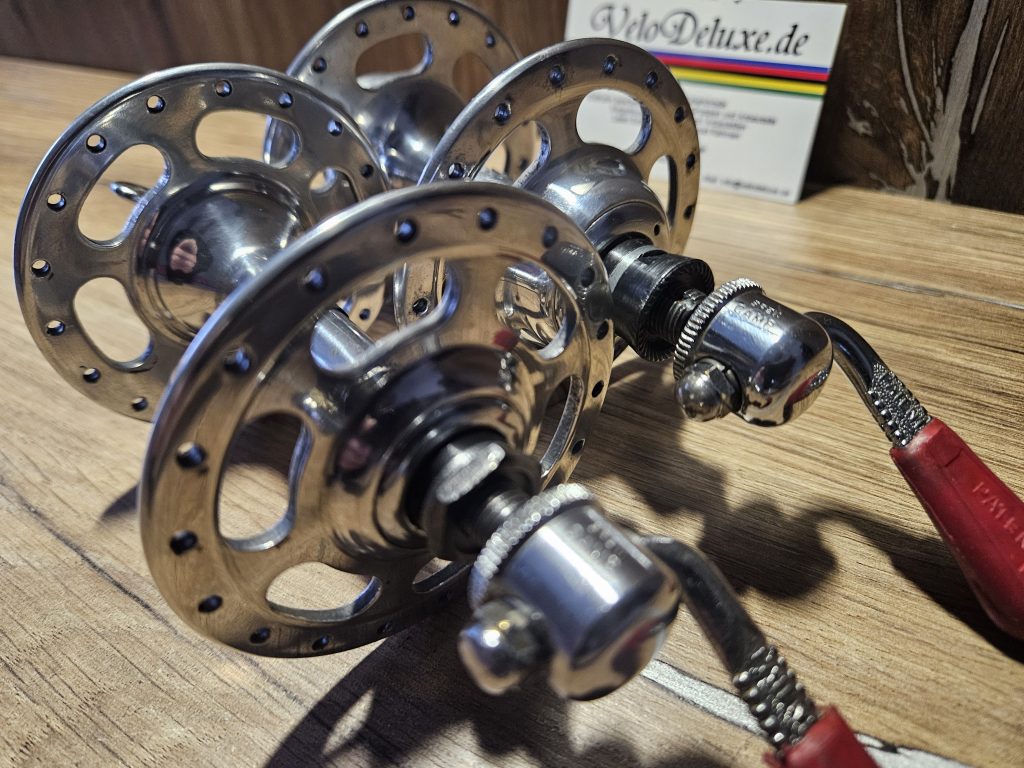 Campagnolo Record Naben - "NO Record" from 1965