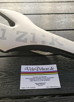 Fizik Ardea Sattel - weiß