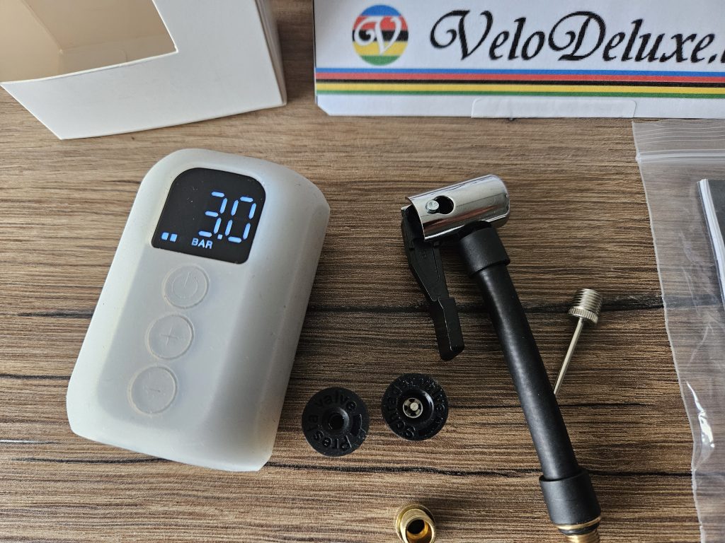 Mini Kompressor - Pumpe mit Digitalanzeige