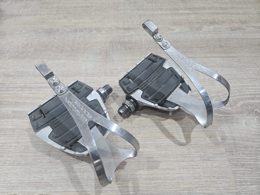 Shimano Pedale PD T 100