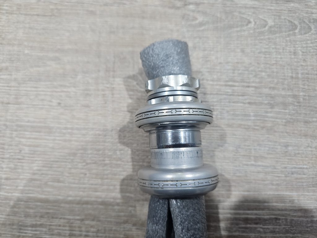 Shimano 600 Arabesque / 600 AX Steuersatz / Steuerlager
