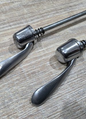 Shimano 600 Ultegra ( Tricolor) Schnellspanner