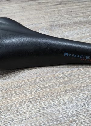 Avocet O2 Air 40M Titanium Sattel