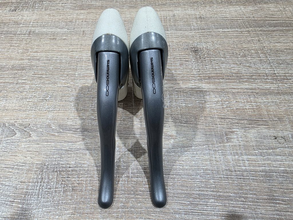 Shimano 600 Ultegra Tricolor BL-6401- Bremsgriffe Aero