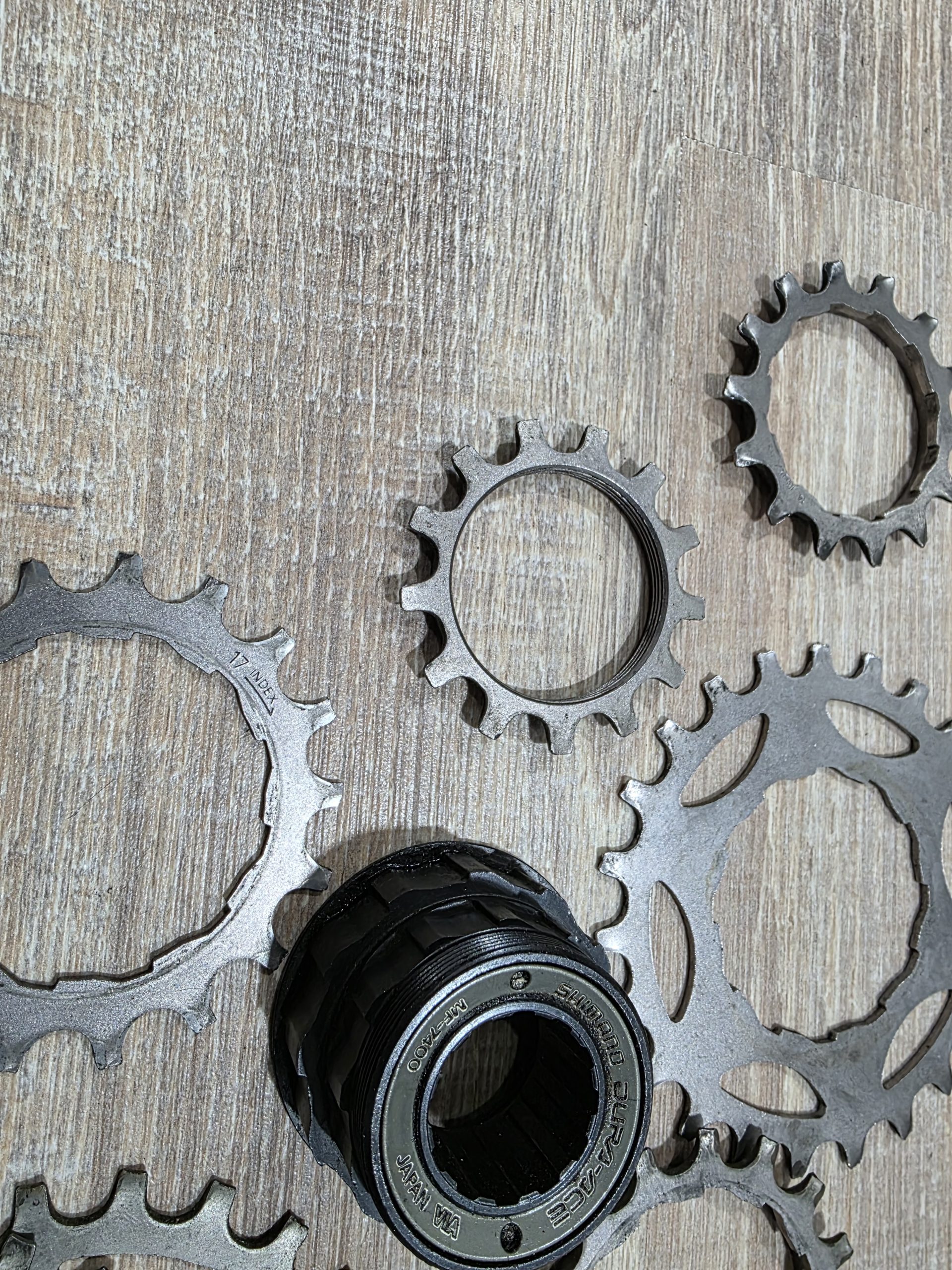 Dura Ace Schraubkranz – MF 7400 Konvolut – Bild 6