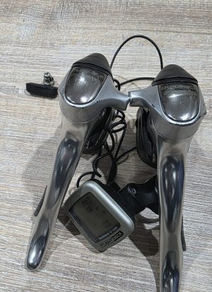 Dura Ace ST 7700 - STI + Flight Deck Computer