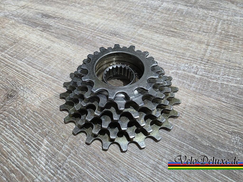 Atom 77 Schraubkranz