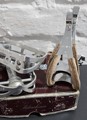 MKS - Unique Royal Pedale + Haken NOS - NEU