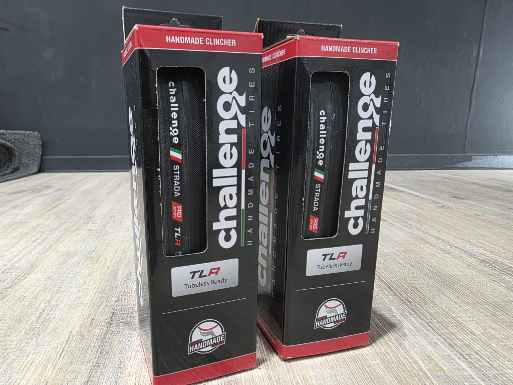 2 x Challenge Strada Pro Reifen 25mm