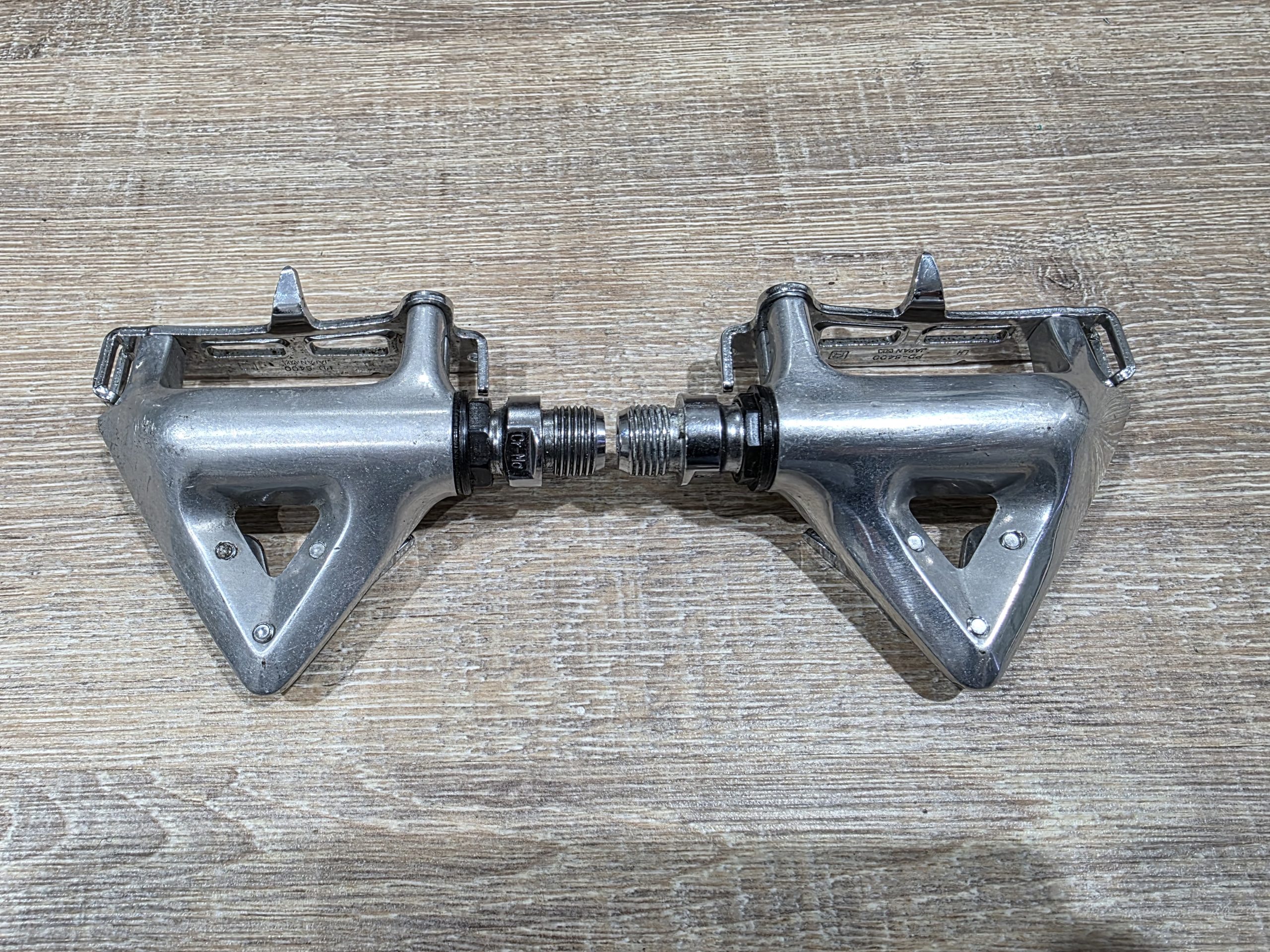 Shimano 600 Ultegra (Tricolor) Pedale – PD 6400