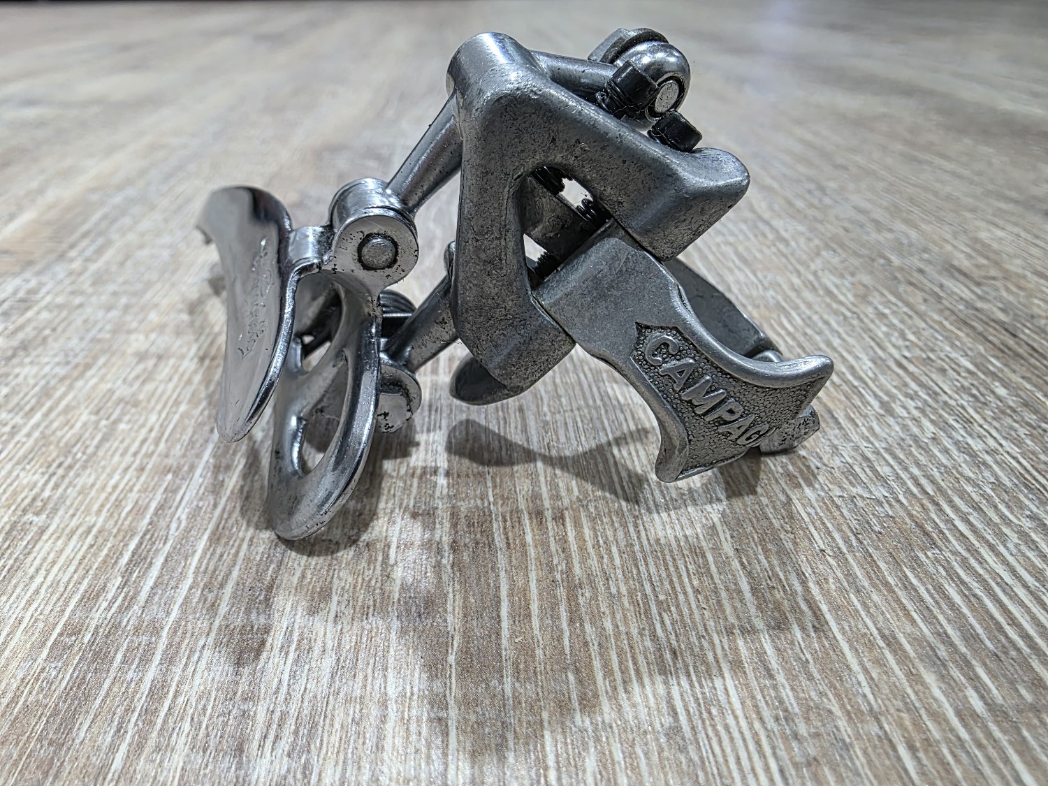 Campagnolo Nuovo Record Umwerfer mit Schelle