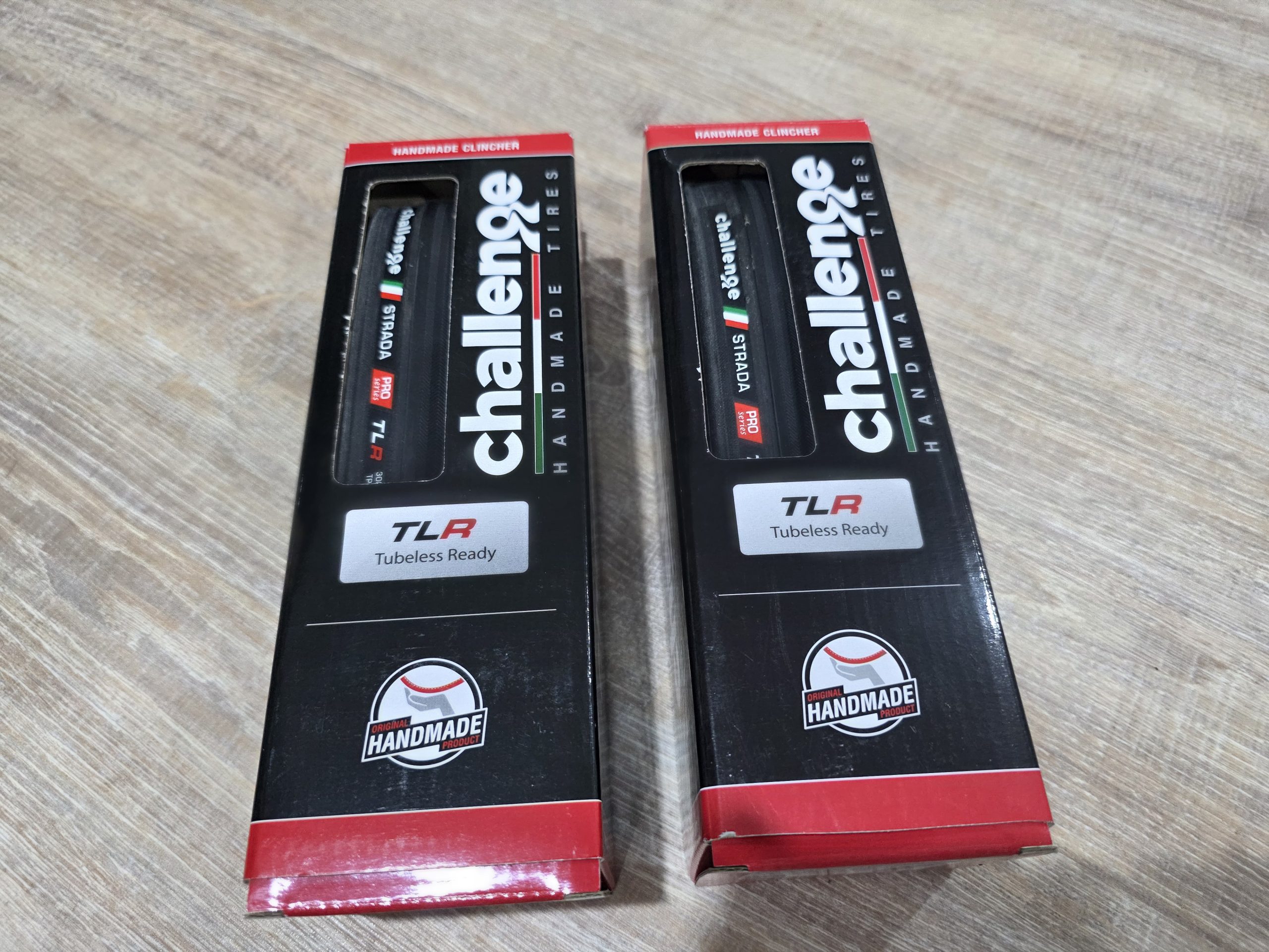 2 x Challenge Strada Pro Reifen 25mm